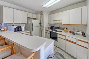 62 Springdale Cir, Palm Springs, FL 33461 - Photo 1