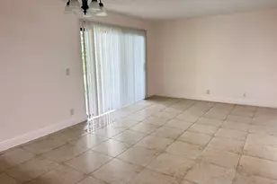 1525 Lake Crystal Dr, West Palm Beach, FL 33411 - Photo 6