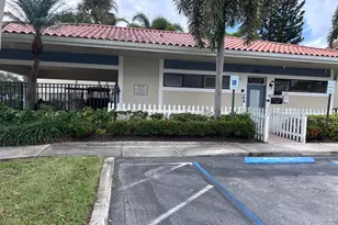 1525 Lake Crystal Dr, West Palm Beach, FL 33411 - Photo 14