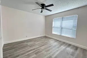 1525 Lake Crystal Dr, West Palm Beach, FL 33411 - Photo 8