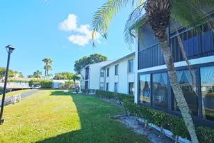 1001 Green Pine Blvd, West Palm Beach, FL 33409 - Photo 4