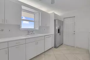 1051 Hillsboro Mile, Hillsboro Beach, FL 33062 - Photo 22