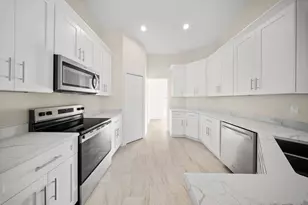 5711 Myrtle Dr, Fort Pierce, FL 34982 - Photo 4