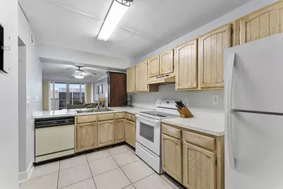 8 Royal Palm Way #6040, Boca Raton, FL 33432 - Photo 6