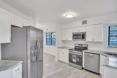 17388 Boca Club Boulevard #201, Boca Raton, FL 33487 - Photo 4