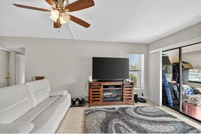 815 Sky Pine Way #B1, Greenacres, FL 33415 - Photo 12