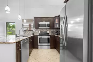 6100 Manchester Ln, Davie, FL 33331 - Photo 14