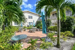 102 Coventry E, West Palm Beach, FL 33417 - Photo 14