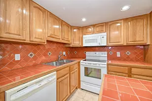102 Coventry E, West Palm Beach, FL 33417 - Photo 8