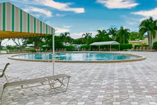 102 Coventry E, West Palm Beach, FL 33417 - Photo 18