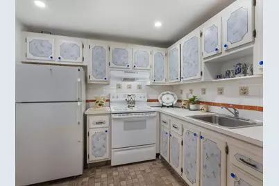 499 Saxony K, Delray Beach, FL 33446 - Photo 2