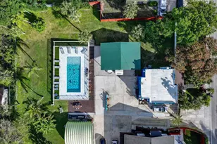 909 N A St, Lake Worth Beach, FL 33460 - Photo 1