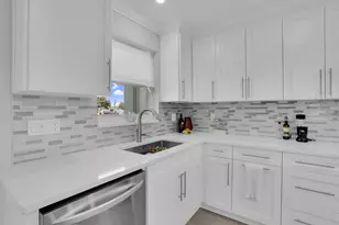 540 High Point Dr, Delray Beach, FL 33445 - Photo 4