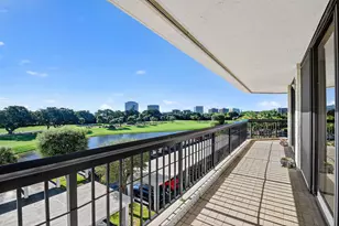 1900 Consulate Pl, West Palm Beach, FL 33401 - Photo 26