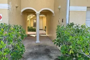 1110 Lake Shore Dr, West Palm Beach, FL 33403 - Photo 4