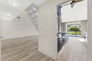 125 Cape Pointe Cir, Jupiter, FL 33477 - Photo 18