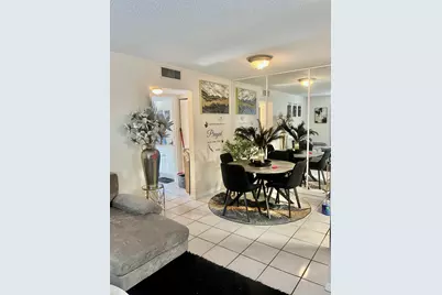 205 NE 3rd Street #110, Boynton Beach, FL 33435 - Photo 4