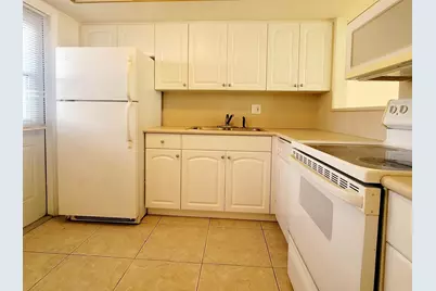 1333 E Hallandale Beach Boulevard #121, Hallandale Beach, FL 33009 - Photo 12