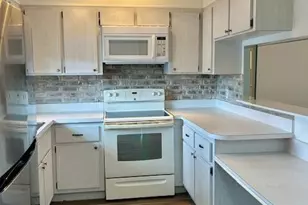 2950 SE Ocean Blvd, Stuart, FL 34996 - Photo 4