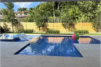 451 NW 7th Avenue, Boca Raton, FL 33486 - Photo 2