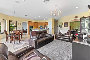 10437 Trianon Pl, Wellington, FL 33449 - Photo 22