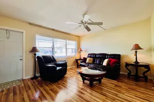 211 Easthampton I, West Palm Beach, FL 33417 - Photo 4