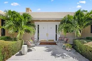 36 Country Rd, Boynton Beach, FL 33436 - Photo 4