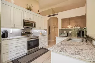 7007 SE Twin Oaks Cir, Stuart, FL 34997 - Photo 12