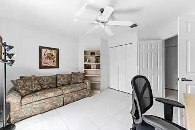 7351 Sterling Falls Lane W, Boynton Beach, FL 33437 - Photo 12