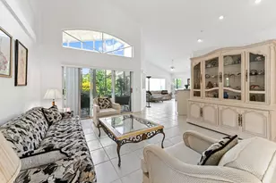 7351 Sterling Falls Ln W, Boynton Beach, FL 33437 - Photo 10