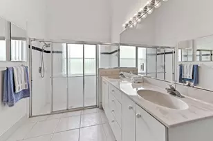 7351 Sterling Falls Ln W, Boynton Beach, FL 33437 - Photo 26