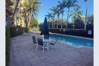 1650 Presidential Way #506, West Palm Beach, FL 33401 - Photo 2