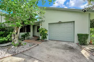 866 NW 25th Ave, Delray Beach, FL 33445 - Photo 2
