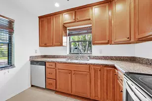 866 NW 25th Ave, Delray Beach, FL 33445 - Photo 8