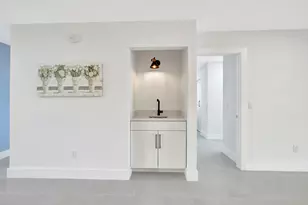 7898 Eastlake Dr, Boca Raton, FL 33433 - Photo 20