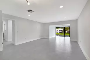 7898 Eastlake Dr, Boca Raton, FL 33433 - Photo 24