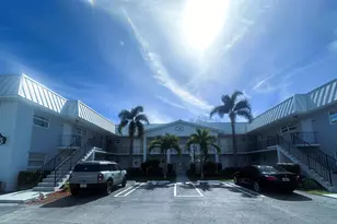 33 Colonial Club Dr, Boynton Beach, FL 33435 - Photo 24