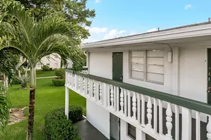 184 Oakridge L, Deerfield Beach, FL 33442 - Photo 2