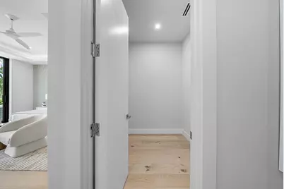 721 Lake Avenue N, Delray Beach, FL 33483 - Photo 32