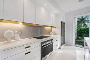 106 Beachway Dr, Ocean Ridge, FL 33435 - Photo 14