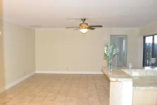 10 Crossings Cir, Boynton Beach, FL 33435 - Photo 8