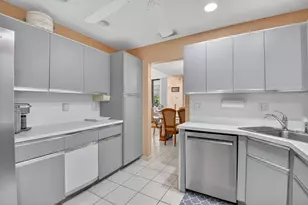 10559 Lady Palm Ln, Boca Raton, FL 33498 - Photo 18
