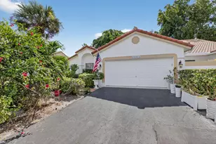 10559 Lady Palm Ln, Boca Raton, FL 33498 - Photo 6