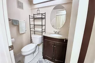 384 Tilford R, Deerfield Beach, FL 33442 - Photo 18