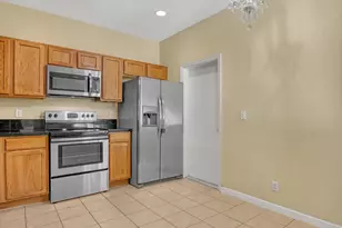 2226 Oakmont Dr, Riviera Beach, FL 33404 - Photo 12