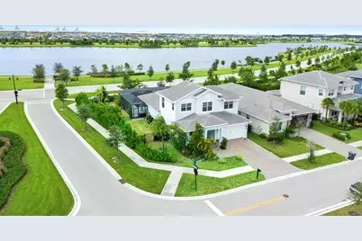 19474 Broad Shore Walk, Loxahatchee, FL 33470 - Photo 4