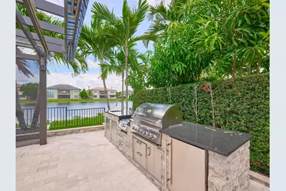 8965 Watercrest Circle E, Parkland, FL 33076 - Photo 24