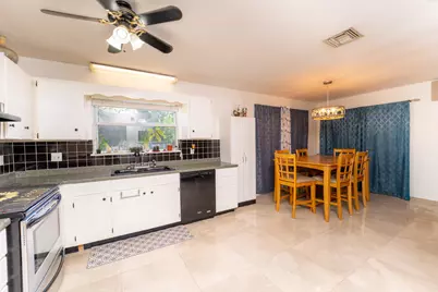 382 SE Evans Avenue, Port Saint Lucie, FL 34984 - Photo 6