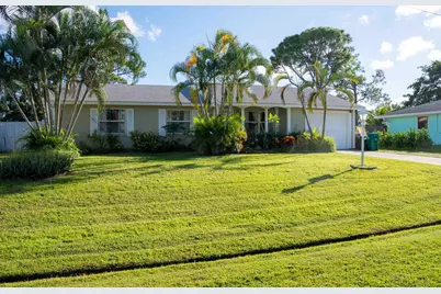 382 SE Evans Avenue, Port Saint Lucie, FL 34984 - Photo 1