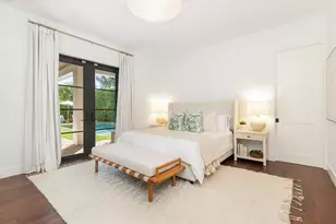 136 Santa Lucia Dr, West Palm Beach, FL 33405 - Photo 10